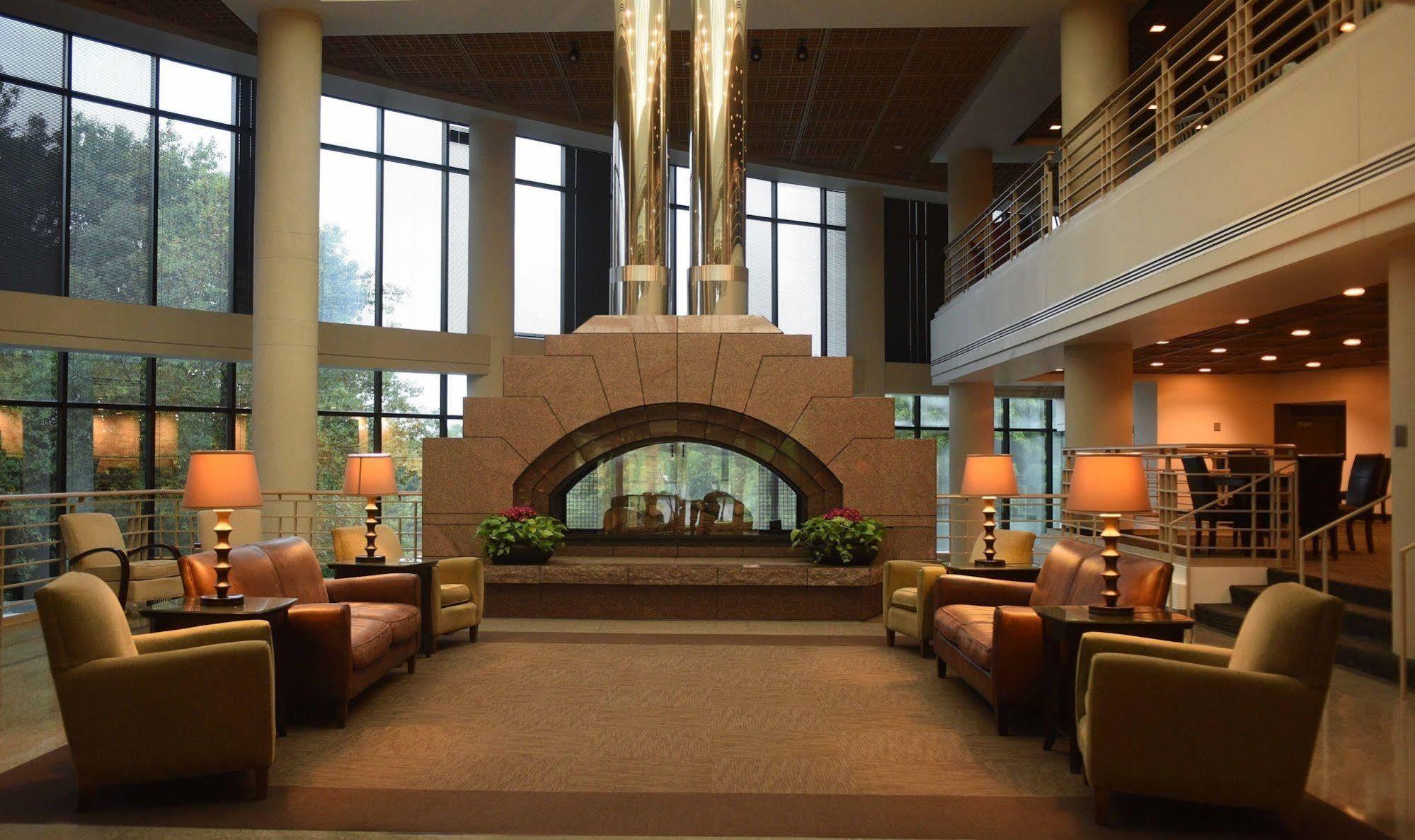 Oak Ridge Hotel Chaska Luaran gambar